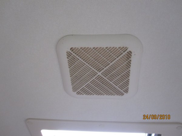 Husbil ventilation 002.jpg