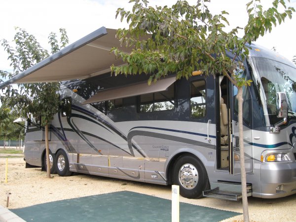 Husbilar på campingen 011.JPG