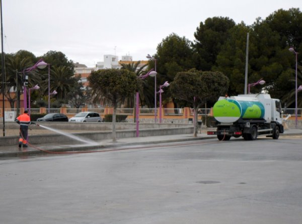 söndag 20 feb Peniscola 001.JPG