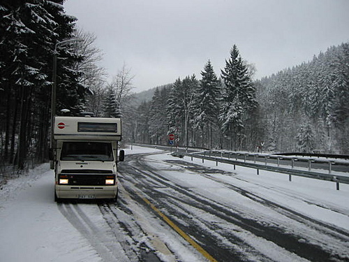 Körde fast i snön 001.JPG