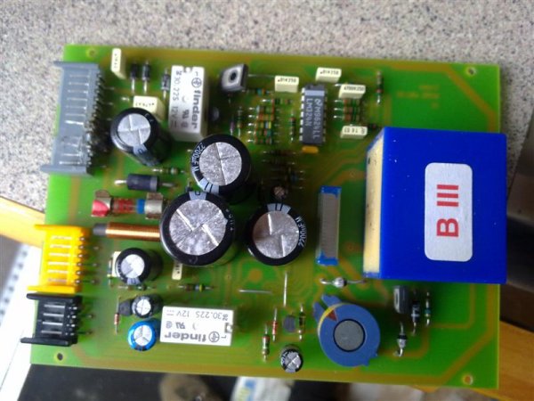 24062011076_m.jpg 24062011076_m.jpg