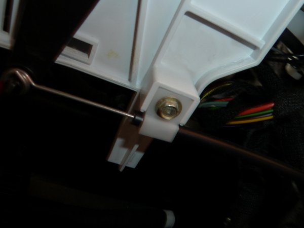 fästet sitter fast i höljet..JPG