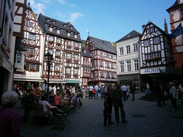 Bernkastel-Kues 020.jpg Bernkastel-Kues 020.jpg