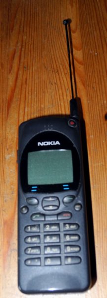 Nokia 2110 (2).jpg