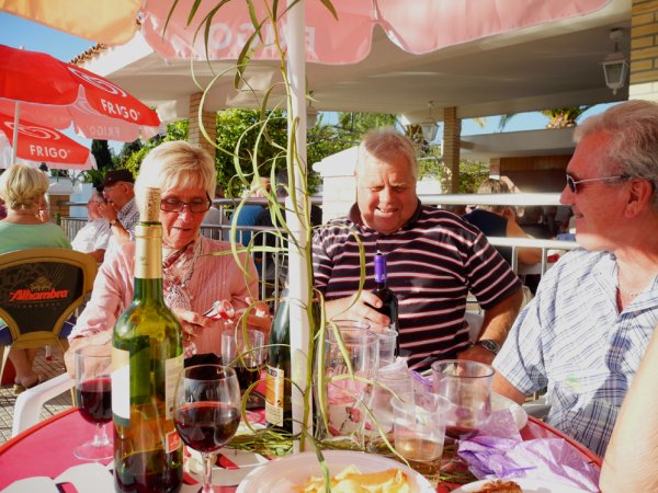 D10 Ove slappnar av.jpg D10 Ove slappnar av.jpg