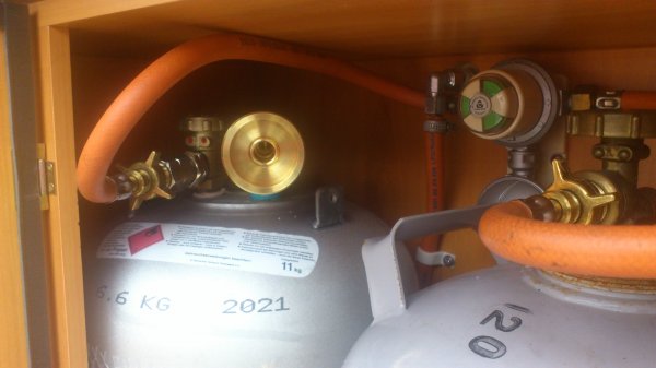 DSC_0107.JPG DSC_0107.JPG