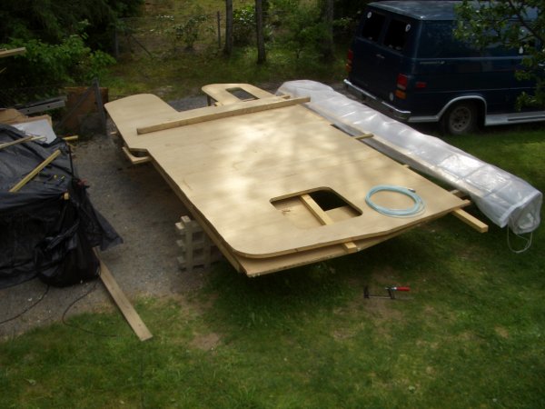 19uni 2008 H vägg  husbil 002.jpg