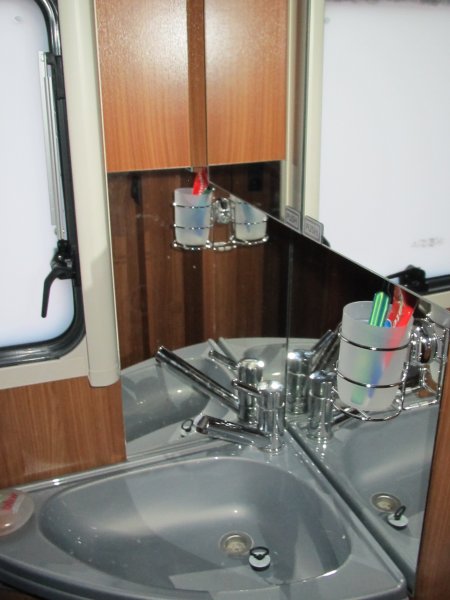 IMG_0714.JPG IMG_0714.JPG