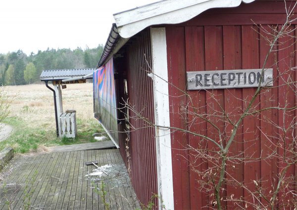 reception.jpg reception.jpg