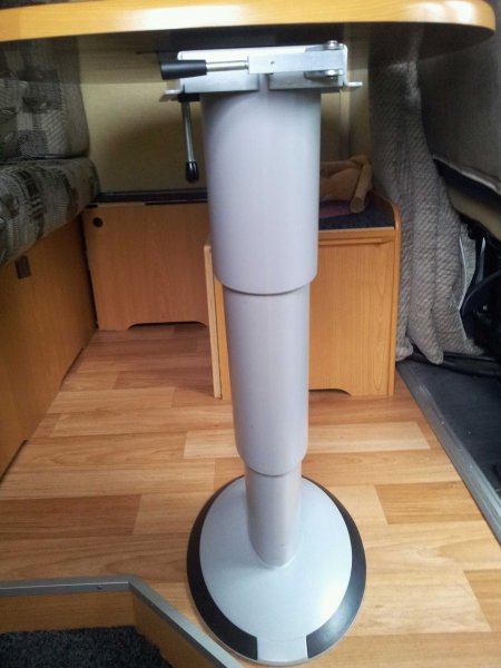 kamas pelarbord.jpg kamas pelarbord.jpg