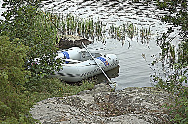DSC_5714 gummibåt hdr.jpg