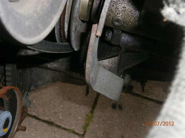 juli 2012 trasigt fäste.jpg