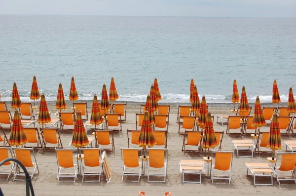 Solstolar i väntans tider.JPG Solstolar i väntans tider.JPG