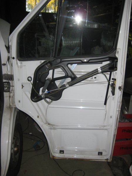 IMG_1326 dörrsida sprinter.jpg IMG_1326 dörrsida sprinter.jpg