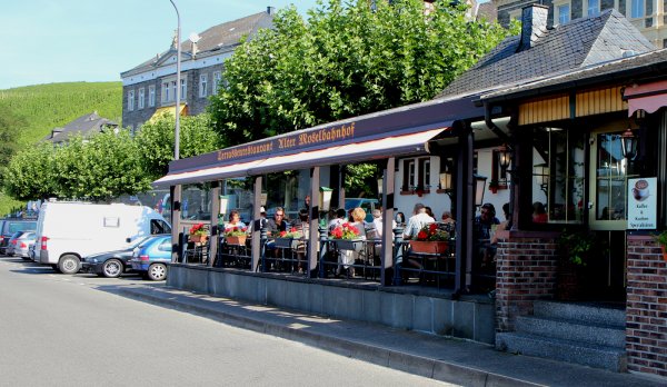 Alter Moselbahnhof.jpg