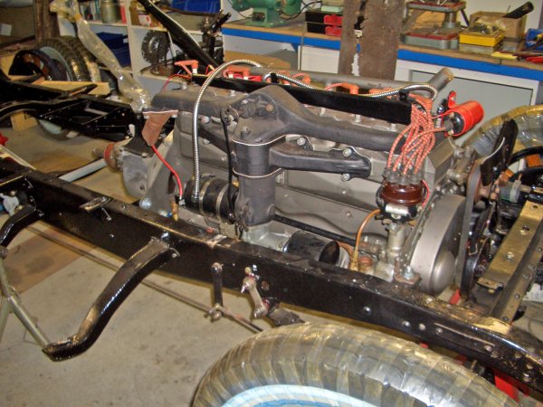 Hudson 30 motor klar för start.JPG