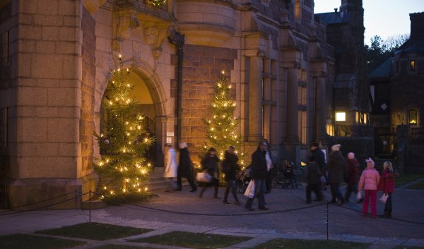 slottsentren under jul pa tjoloeholms slott foto thomas carlen.jpg