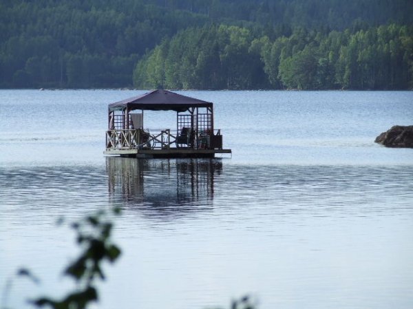 076 31 juli Badlusthus i Änghultasjön.JPG 076 31 juli Badlusthus i Änghultasjön.JPG