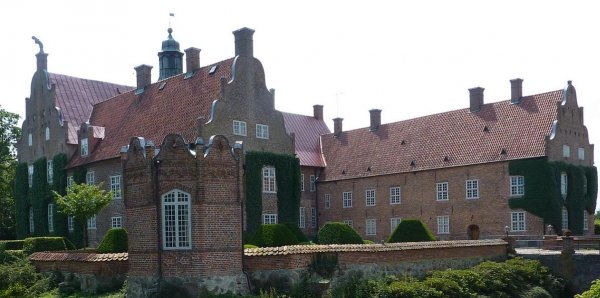 Schloss.JPG