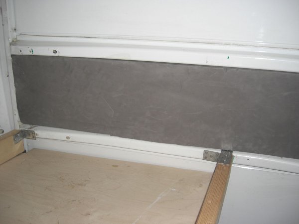 säng2.jpg säng2.jpg