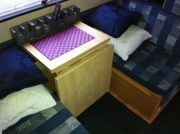 husis bord1.JPG husis bord1.JPG