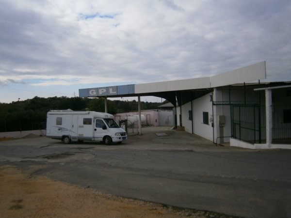 Gasolfylln i Quelfes.JPG Gasolfylln i Quelfes.JPG