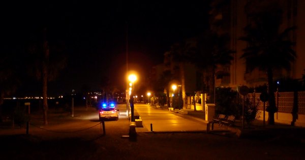 1 polis.jpg