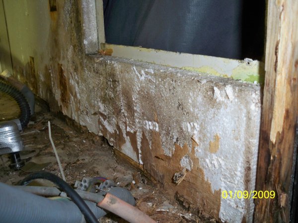 Under fönster.jpg Under fönster.jpg