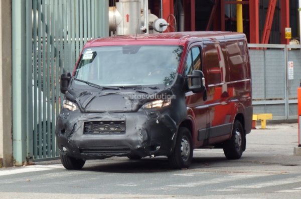 spyshots-2015-fiat-ducato-citroen-jumper-peugeot-boxer-68514-7.jpg