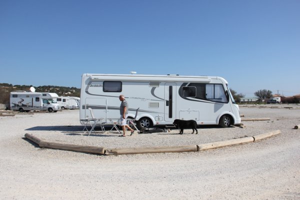 2014-03-18 Ställplatsen i Leucate.jpg 2014-03-18 Ställplatsen i Leucate.jpg