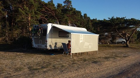 eksta1.jpg eksta1.jpg