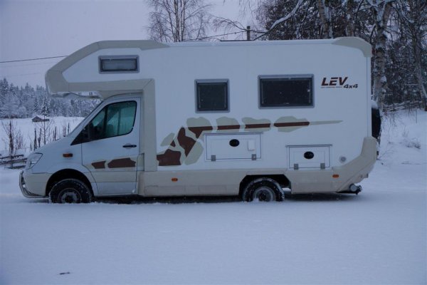 IMG_4649 (Large).jpg IMG_4649 (Large).jpg