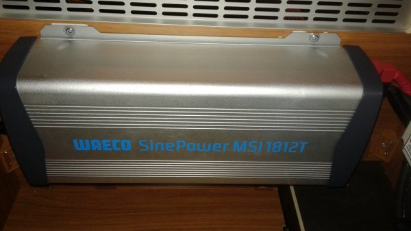 2015-01-03 Waeco Inverter MSI 1812T .jpg