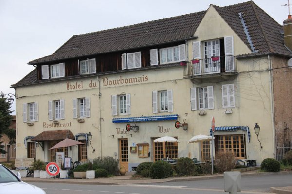 20150326 Hotell i Lapalisse.jpg