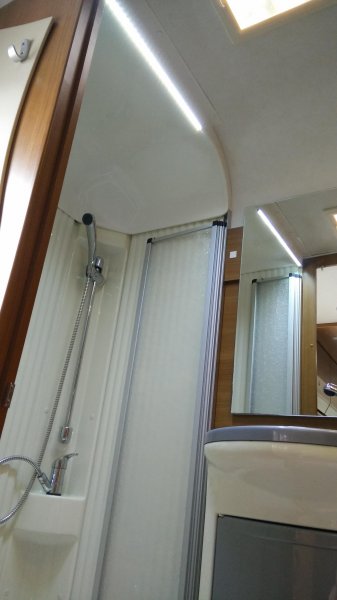 Takbelysning.jpg Takbelysning.jpg