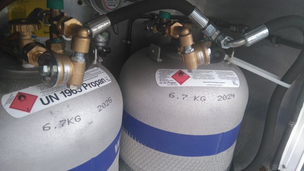 DSC_0373.JPG DSC_0373.JPG