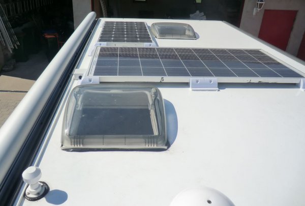 Solceller montert.jpg