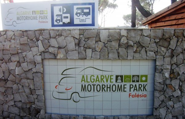 Falésia-motorhome-park.jpg Falésia-motorhome-park.jpg