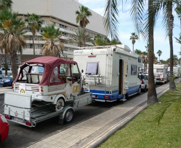 tuktuk.jpg tuktuk.jpg