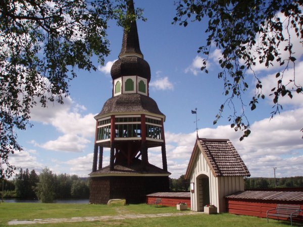 Gamla kyrkan i Älvros 2006 179.jpg