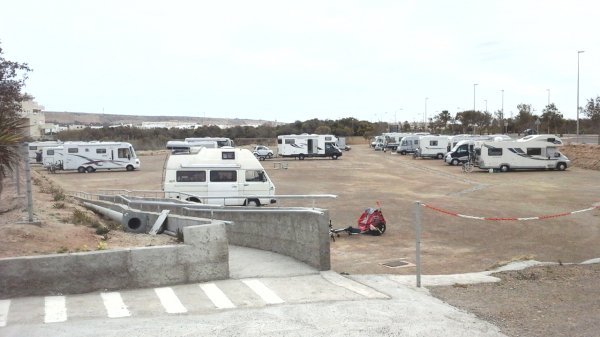 Parkingalmerimar 160307.jpg