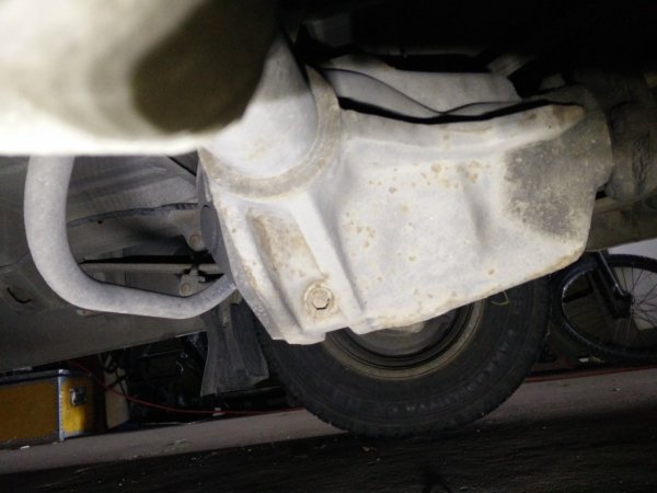 Avtappning bakaxel.jpg