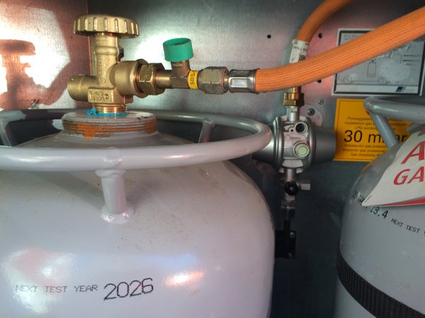 2016-04-30 17.00.05.jpg