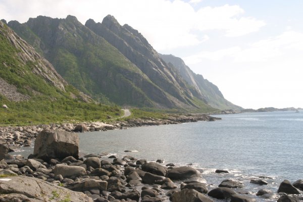 Henningsvaer vägen 2.JPG Henningsvaer vägen 2.JPG