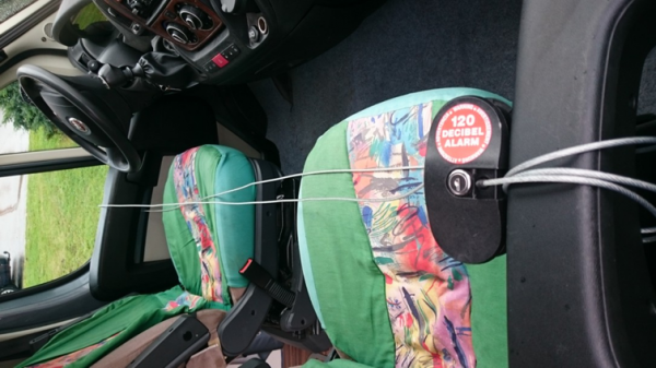 Larmad vajerlås.png