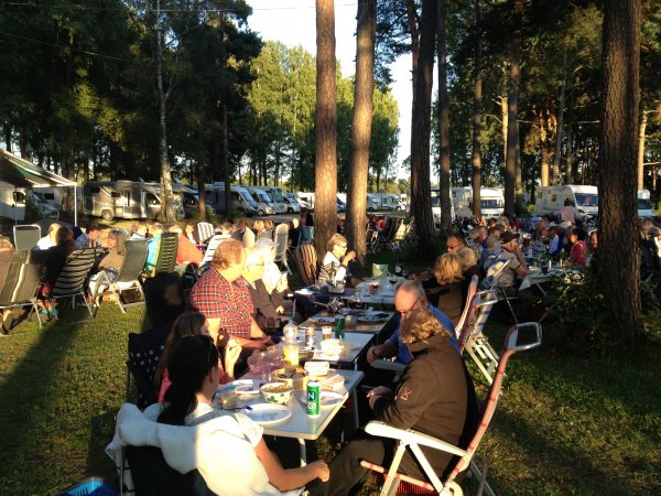 kräftskiva 2013 007.jpg kräftskiva 2013 007.jpg