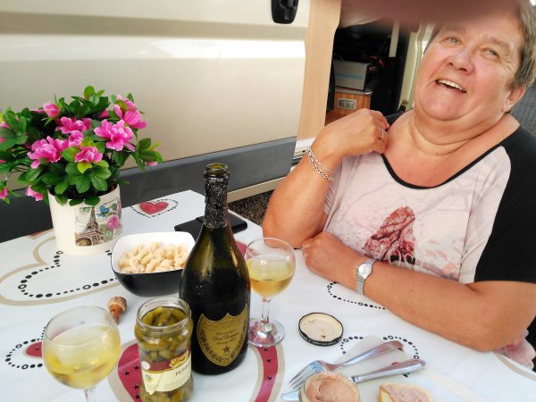 2016-10-08 19.05.57.jpg