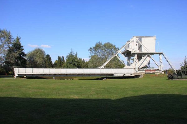 1610pegasusbron.jpg 1610pegasusbron.jpg