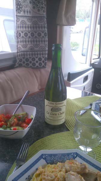 16106 Middag med cider.jpg 16106 Middag med cider.jpg