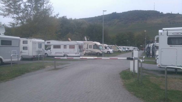 13 Ställplatsen vid T T.jpg 13 Ställplatsen vid T T.jpg